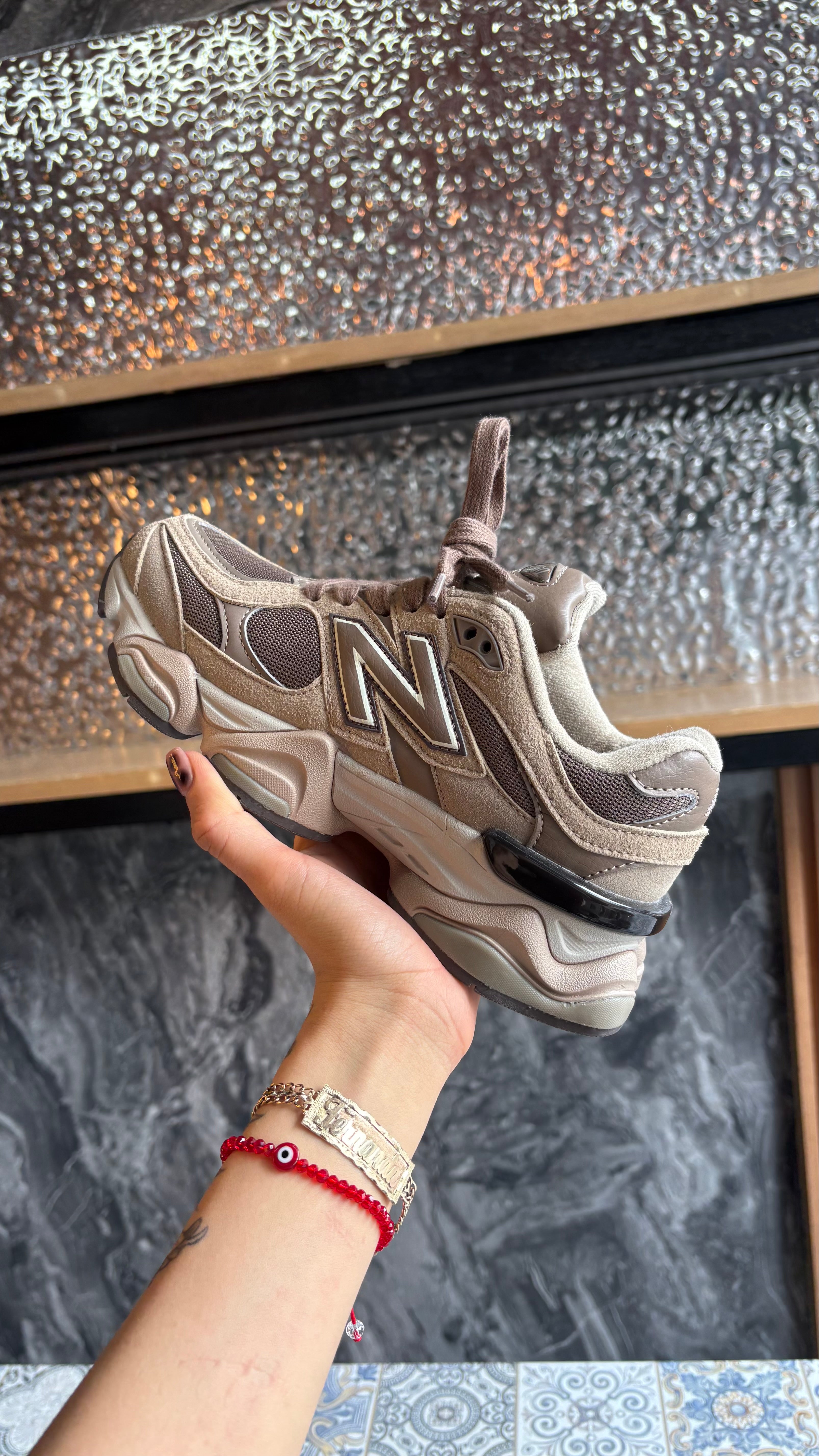 New Balance 9069