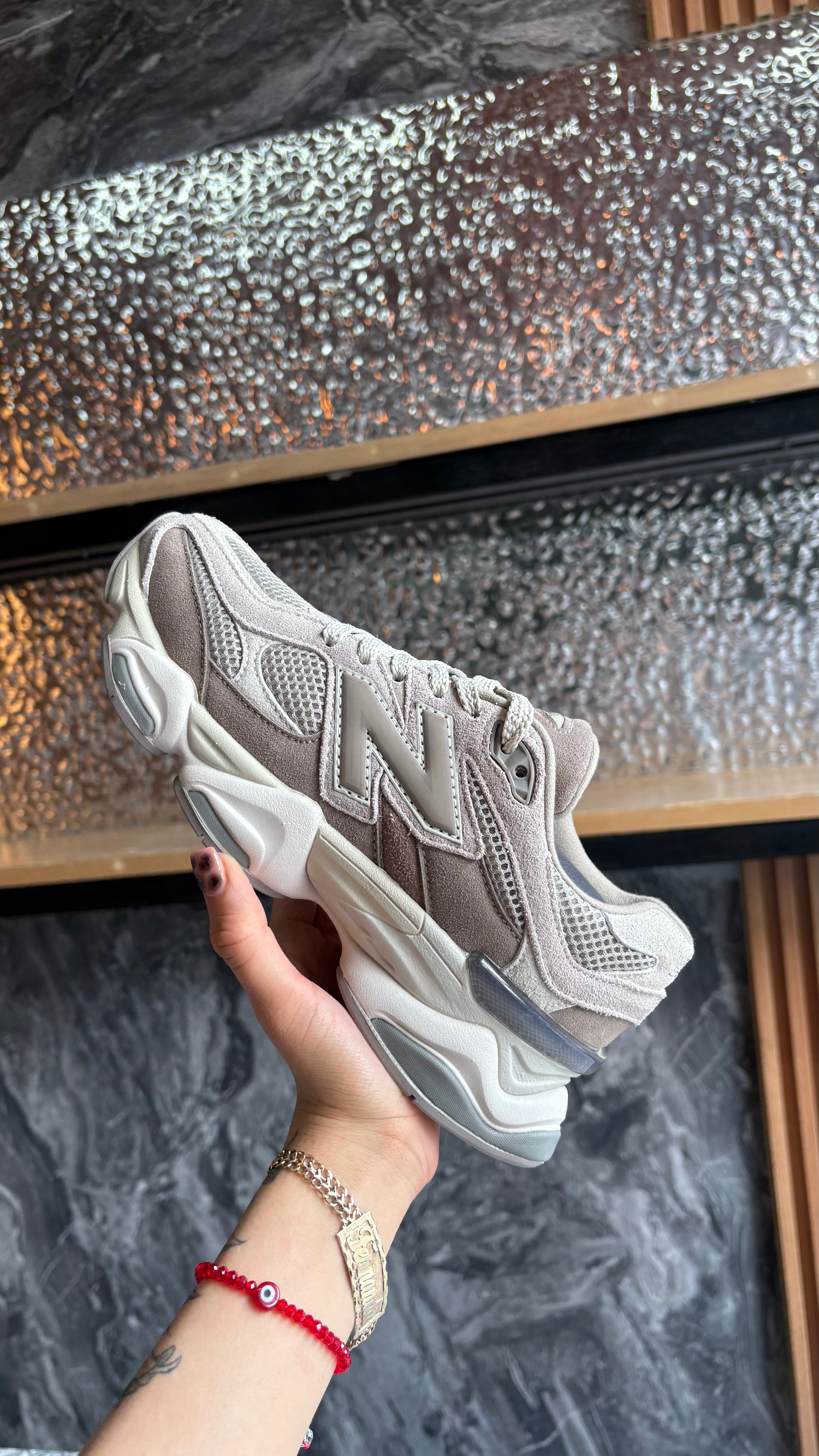 New Balance 9060