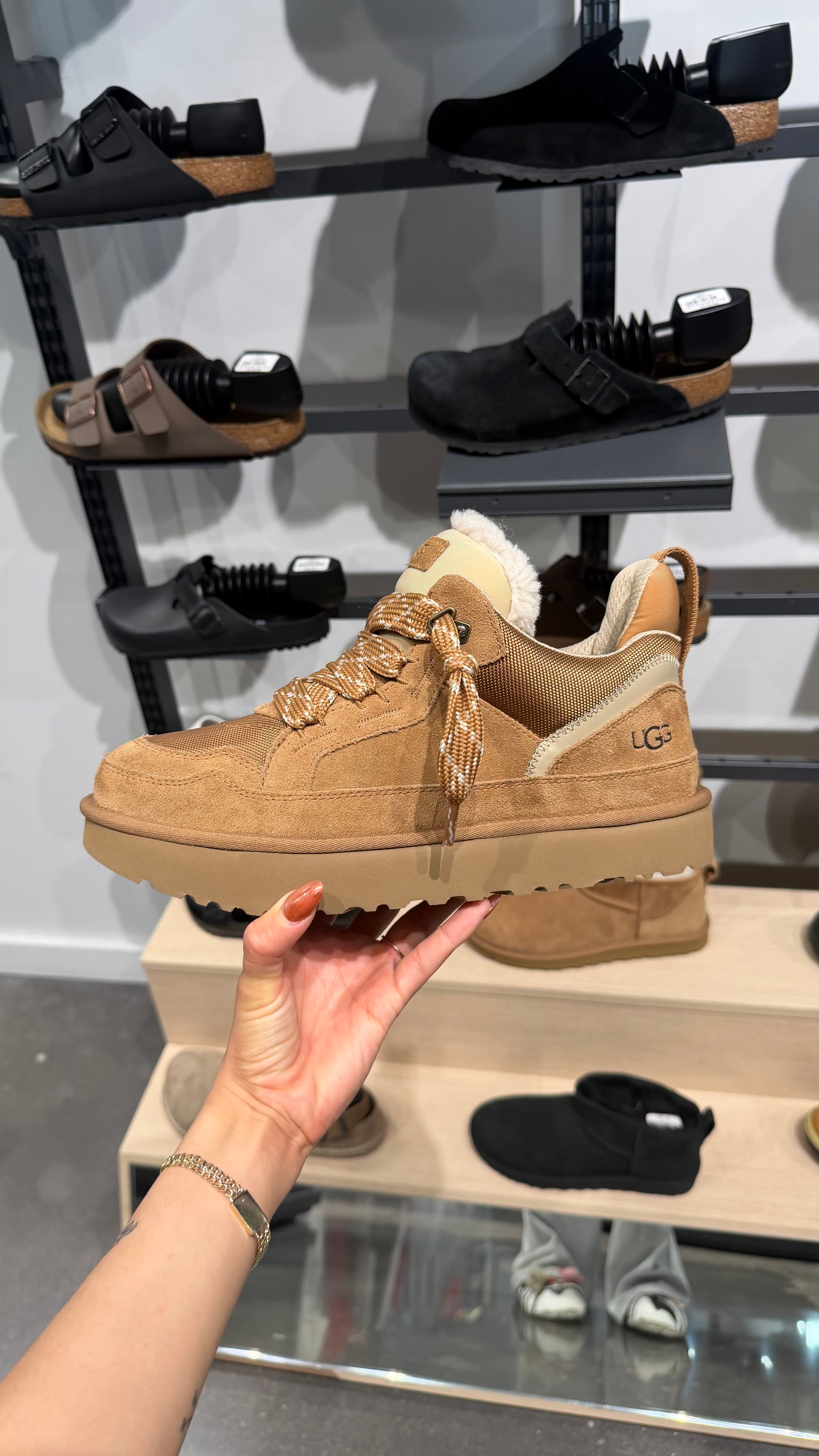 Ugg