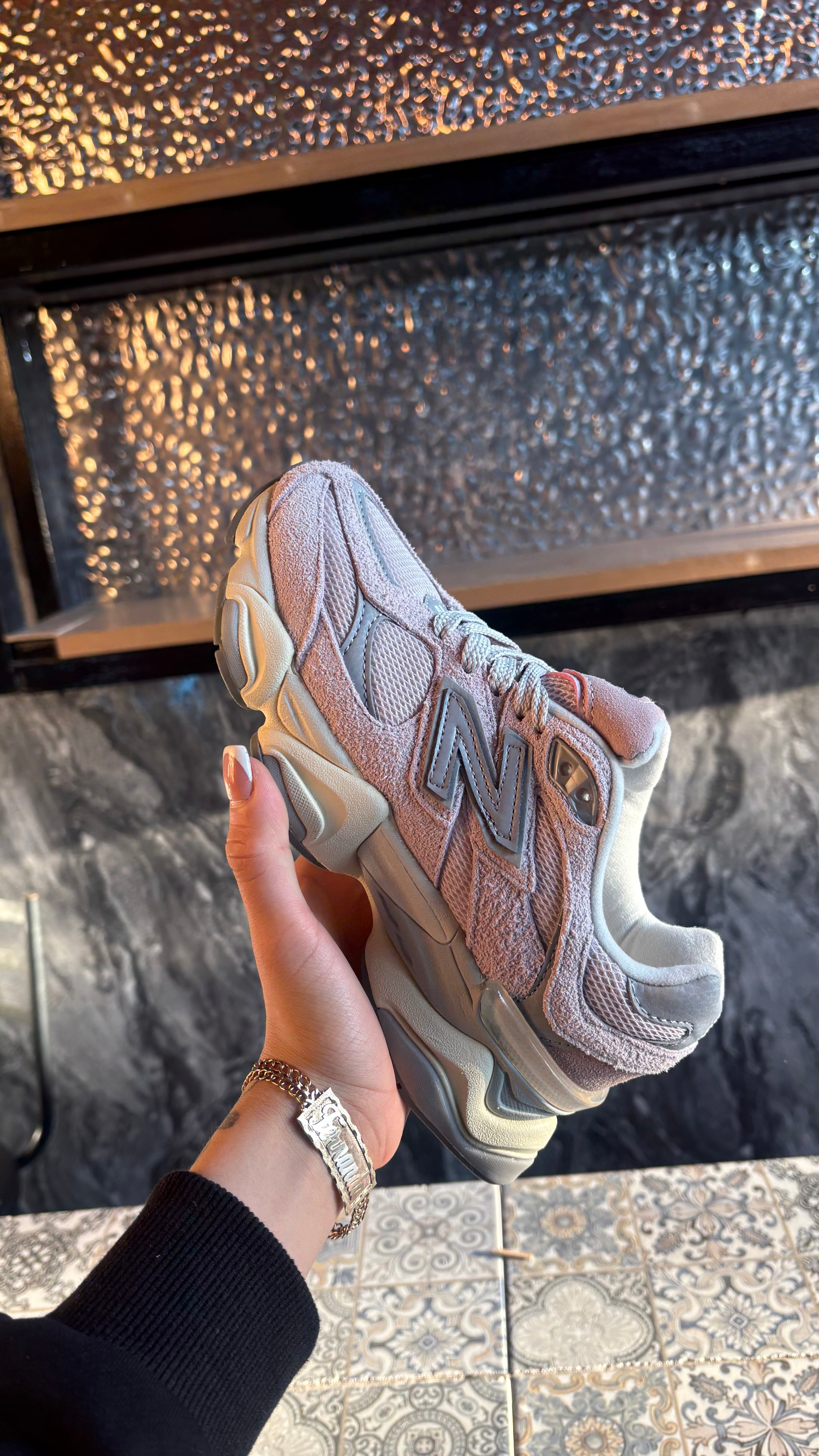 New Balance 9060