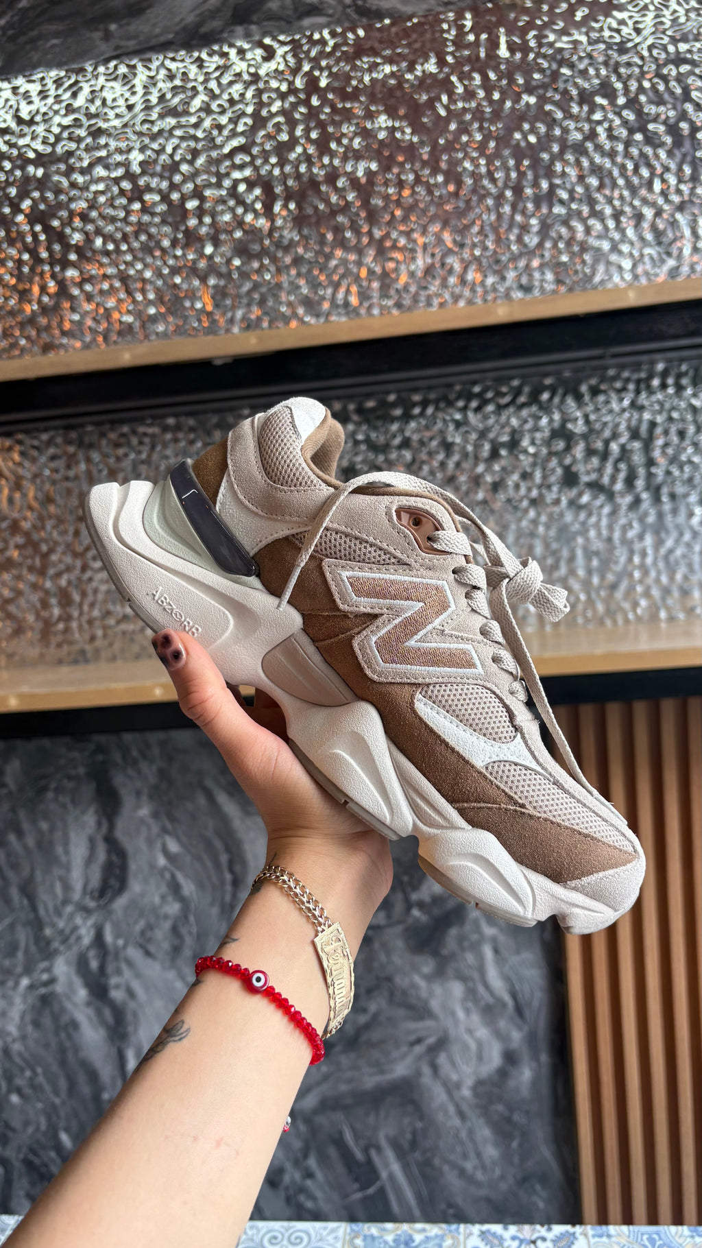 New Balance 9060